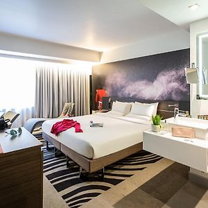 King Suite Sofa-Bed